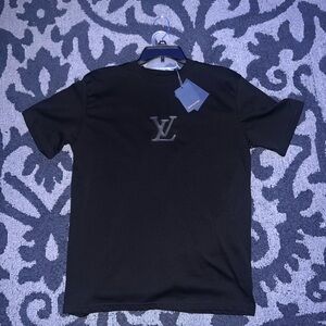 Lv Black Short Sleeve Tee